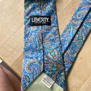 Liberty of London 100% cotton necktie